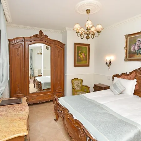 Hotel Royal 3*