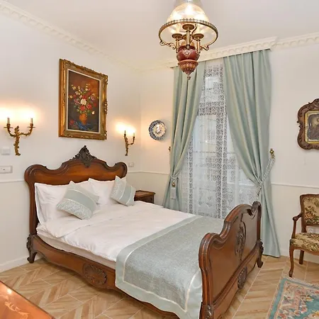 Hotel Royal 3*