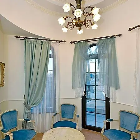 فندق Royal