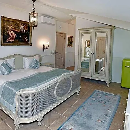 Готель Royal 3*